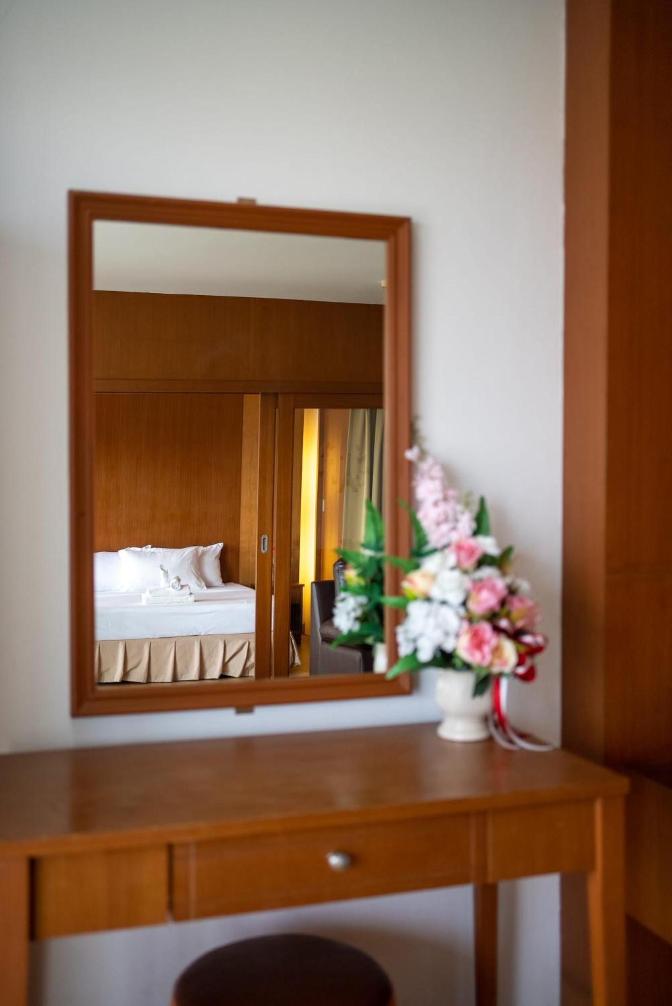 Hotel Vtsix At View Talay 6 Pattaya Habitación foto